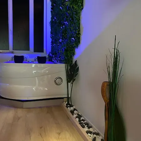 Sweet Exotique By Locations_lepuyenvelay